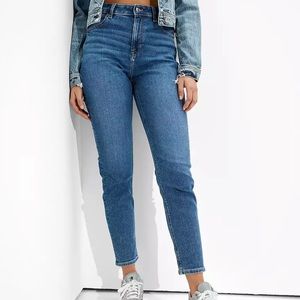 AE Stretch Mom Jean